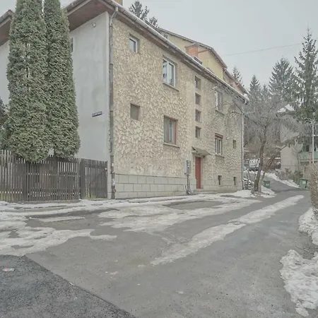 Cn2i Luxury Accommodation/simion Barnutiu * Brasov