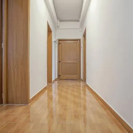 Apartment Cn2i Luxury Accommodation/simion Barnutiu